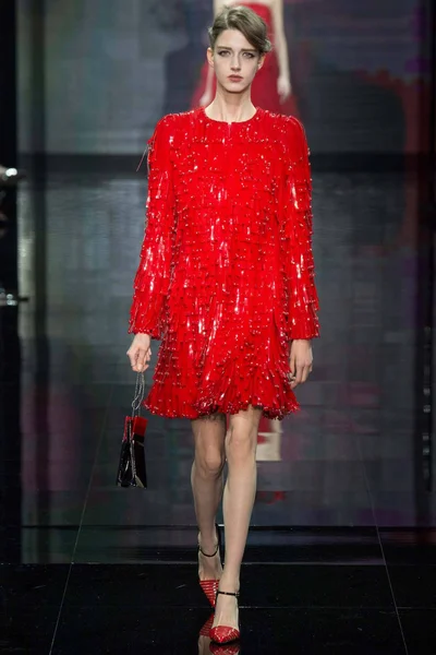 Look 50